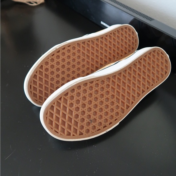 Slip-On Mustard Yellow Checkered Vans - Picture 5 of 7